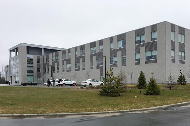 Minister opens pay centre amid ongoing turmoil, says Phoenix system improving | iNFOnews.ca Minister opens pay centre amid ongoing turmoil, says Phoenix system improving | iNFOnews.ca