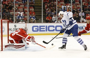 Petr Mrazek helps Detroit Red Wings blank Toronto Maple Leafs 3-0 in exhibition | iNFOnews.ca CP30096198