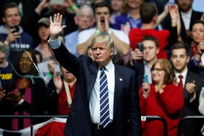 Preparing for White House, Trump to attend Army-Navy game | iNFOnews.ca