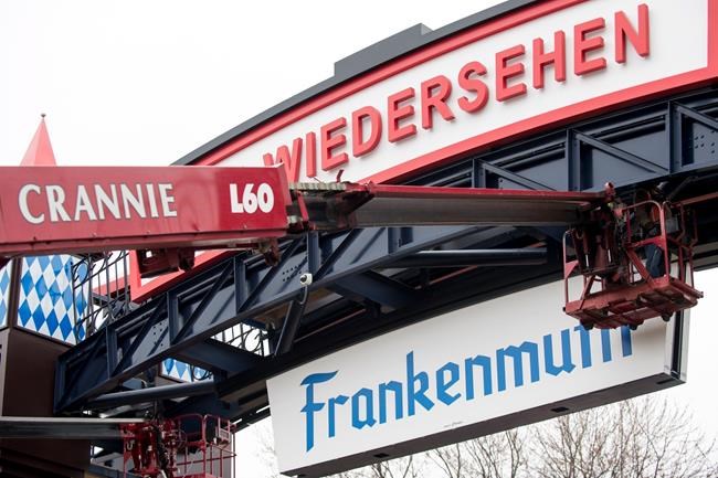 Frankenmuth's $1 million welcome archway nears completion | iNFOnews.ca CP557870948