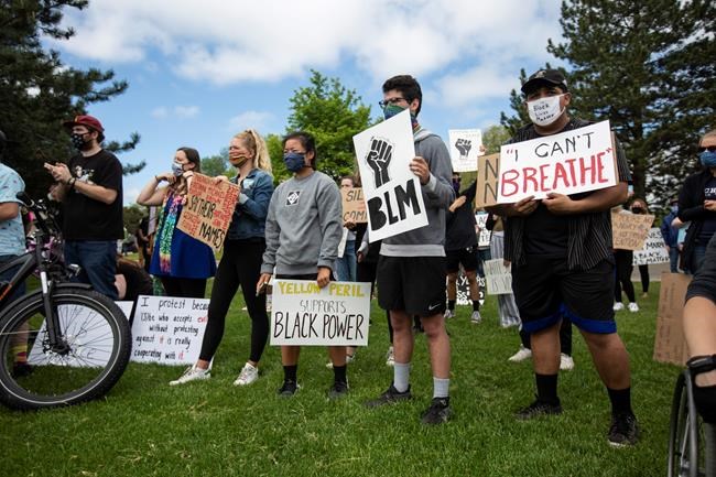 Protests in Trump country test his hold in rural white areas | iNFOnews.ca