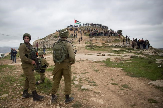 Israel demolishes homes of 2 alleged Palestinian attackers | iNFOnews.ca CP163740573