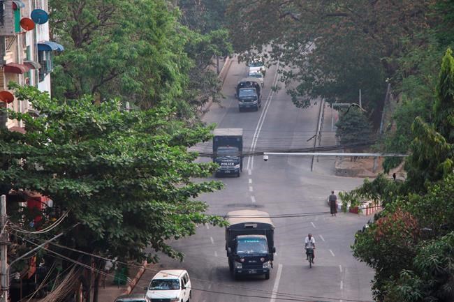 Thousands flee Myanmar airstrikes, complicating crisis | iNFOnews.ca