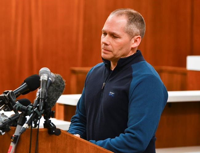 Report: Police granted clinic shooting suspect gun permit | iNFOnews.ca Report: Police granted clinic shooting suspect gun permit | iNFOnews.ca