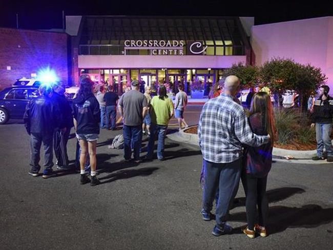 8 people injured during stabbing attack at Minnesota mall | iNFOnews.ca