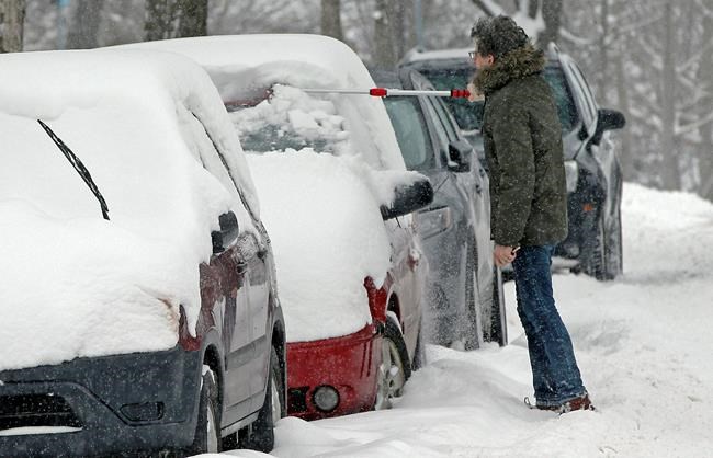 The Latest: Sprawling storm drops snow, rain over much of US | iNFOnews.ca The Latest: Sprawling storm drops snow, rain over much of US | iNFOnews.ca