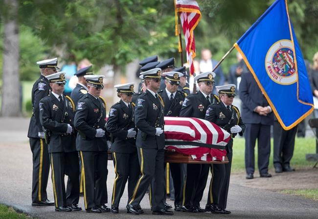 Thousands of officers attend funeral for fallen prison guard | iNFOnews.ca