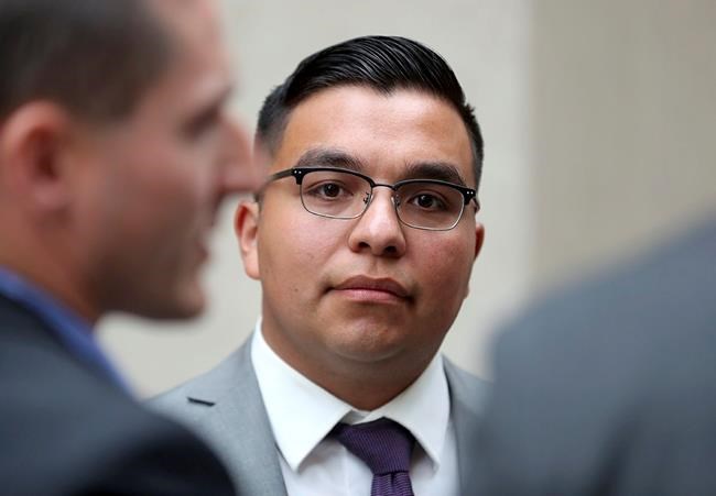 The Latest: Jury breaks with no verdict in officer's trial | iNFOnews.ca The Latest: Jury breaks with no verdict in officer's trial | iNFOnews.ca