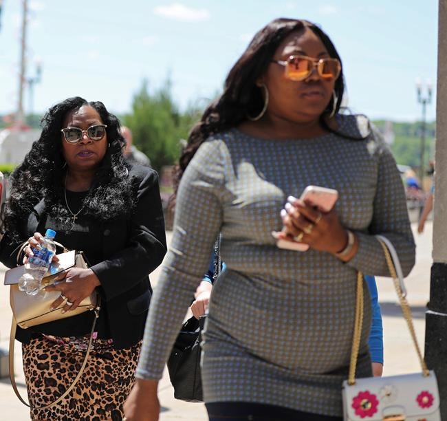 5 potential jurors advance at Minnesota officer's trial | iNFOnews.ca 5 potential jurors advance at Minnesota officer's trial | iNFOnews.ca