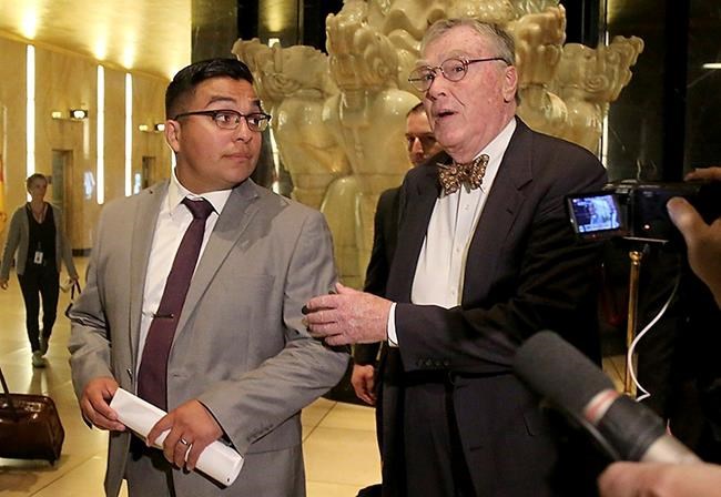 Officer's attorneys want Castile gun permit evidence omitted | iNFOnews.ca Officer's attorneys want Castile gun permit evidence omitted | iNFOnews.ca