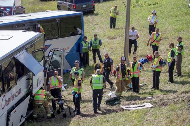 2 tour buses crash near Minnesota State Fair, 8 injured | iNFOnews.ca