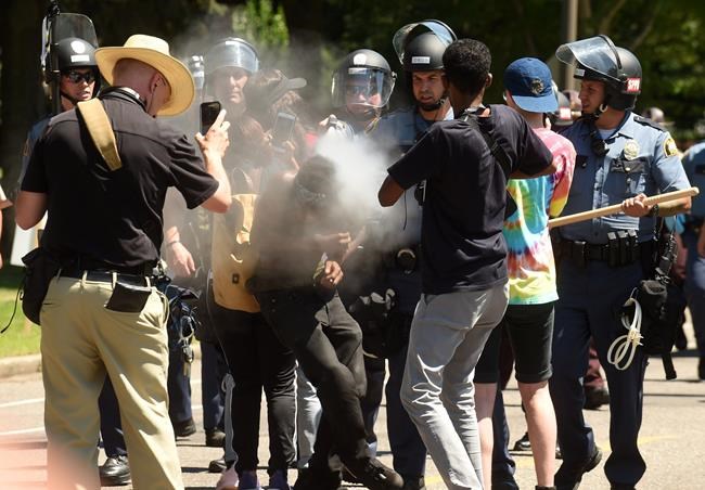 AP news guide: More unrest as police shooting probe goes on | iNFOnews.ca