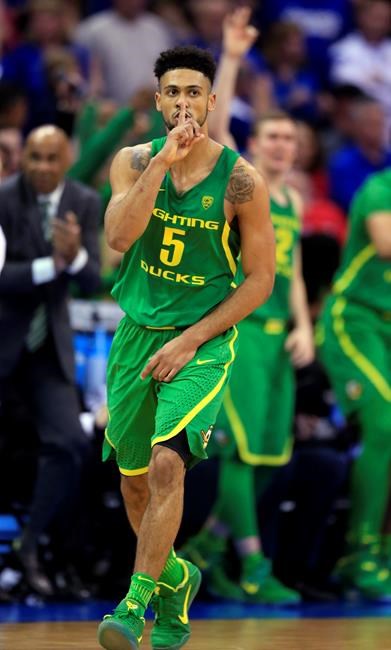 The Latest: Big wins for West Coast in regional finals | iNFOnews.ca