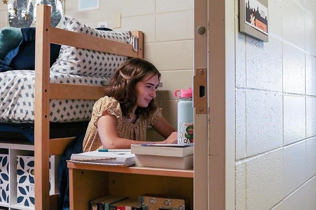 College towns growing alarmed over outbreaks among students | iNFOnews.ca CP1157233236