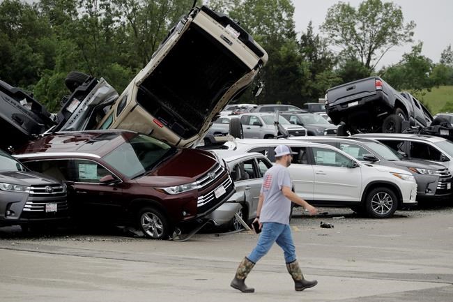 The Latest: Runaway barges cause 'minimal' damage to dam | iNFOnews.ca