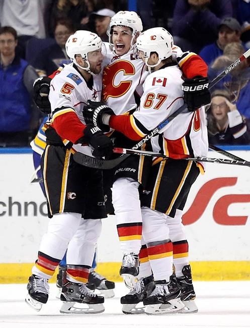 Monahan's OT winner lifts Flames past Blues 3-2 | iNFOnews.ca Monahan's OT winner lifts Flames past Blues 3-2 | iNFOnews.ca