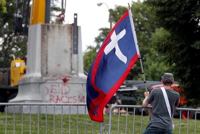 The Latest: Confederate monument in St. Louis being removed | iNFOnews.ca The Latest: Confederate monument in St. Louis being removed | iNFOnews.ca