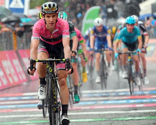 Carapaz wins 7th stage as Yates maintains Giro d'Italia lead | iNFOnews.ca