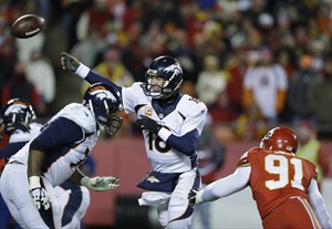 Broncos remain alone in first in AFC West after beating Chiefs 29-16 at Arrowhead Stadium | iNFOnews.ca CP30927549
