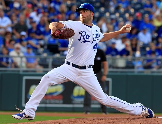 Duffy, Royals end Sanchez's 10-game win streak, beat Toronto | iNFOnews.ca