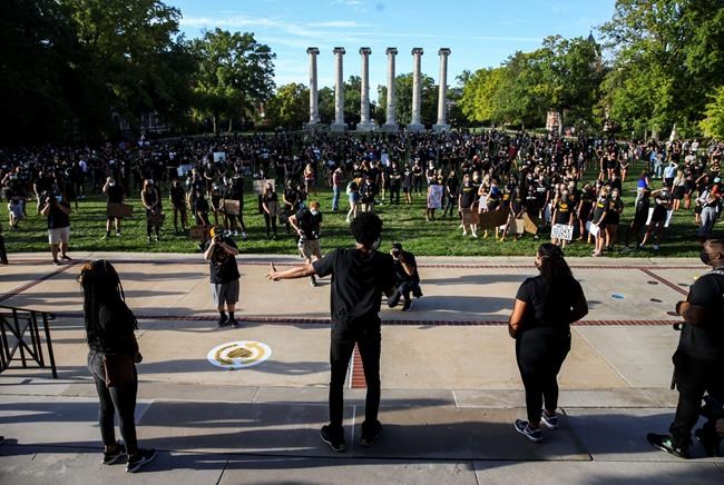 Missouri athletes lead campus march for social justice | iNFOnews.ca