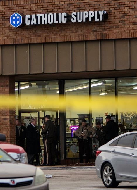 Gunman fatally shoots woman at Catholic store in Missouri | iNFOnews.ca Gunman fatally shoots woman at Catholic store in Missouri | iNFOnews.ca