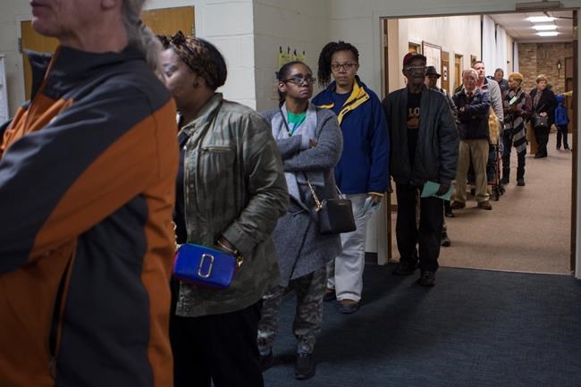 8,000 pizzas sent to hungry voters stuck in long poll lines | iNFOnews.ca