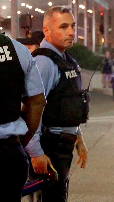 Former St. Louis officer accused of assaulting protesters | iNFOnews.ca