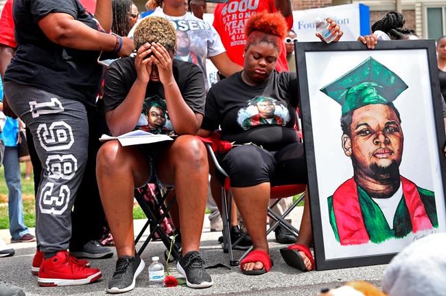 Michael Brown's mom seeks reinvestigation, City Council seat | iNFOnews.ca Michael Brown's mom seeks reinvestigation, City Council seat | iNFOnews.ca