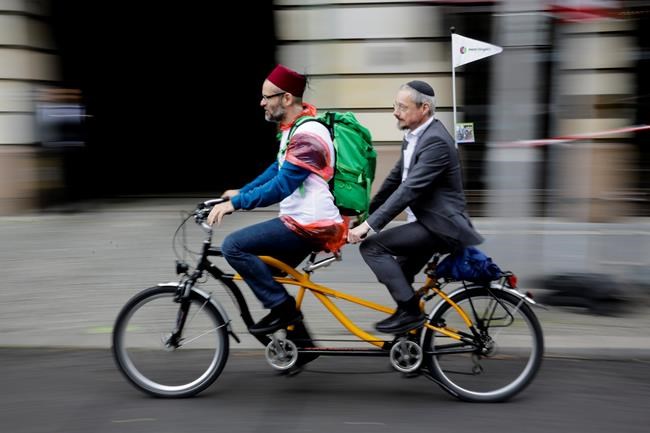 Jews, Muslims in Berlin team up on bike rides against hatred | iNFOnews.ca Jews, Muslims in Berlin team up on bike rides against hatred | iNFOnews.ca