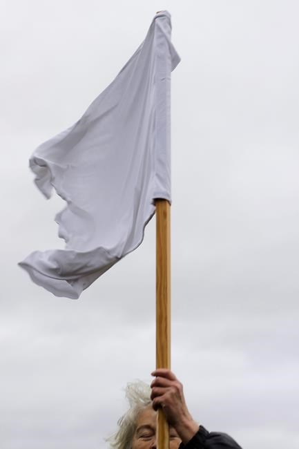 Peace activists set out for Syria from Berlin - on foot | iNFOnews.ca Peace activists set out for Syria from Berlin - on foot | iNFOnews.ca