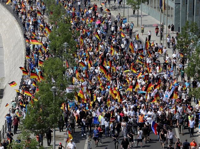 German nationalists march in Berlin, face counter-protests | iNFOnews.ca