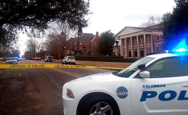 Police: Man may have shot self at Mississippi university | iNFOnews.ca Police: Man may have shot self at Mississippi university | iNFOnews.ca
