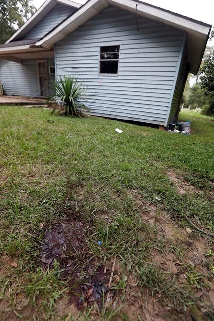 Mississippi city: Vigil for 2 officers killed in shootout | iNFOnews.ca