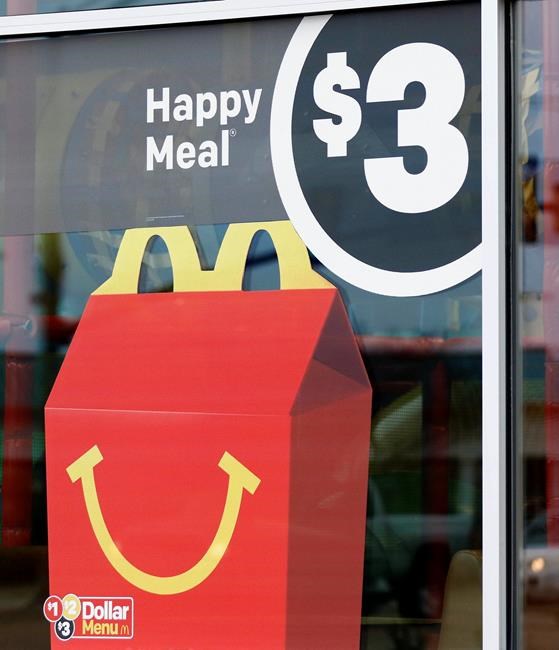 McDonald's moves cheeseburgers off Happy Meal menu | iNFOnews.ca