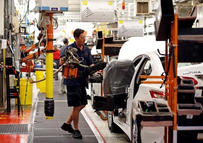 US business spending rises for 3rd month, boosting factories | iNFOnews.ca