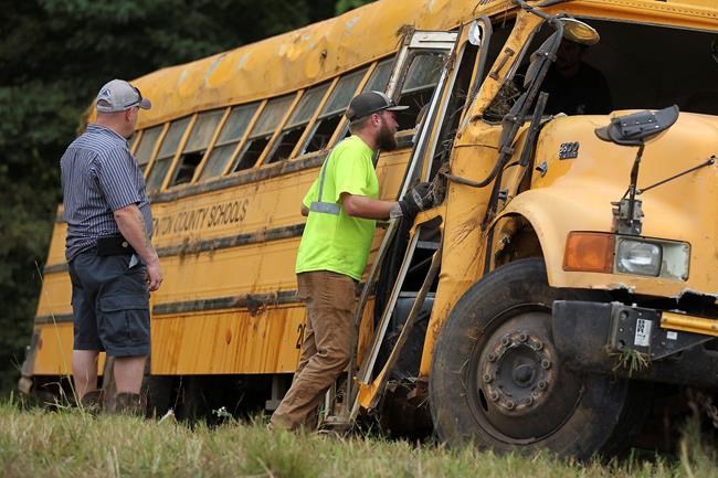 Driver dies and 8 children are injured as school bus crashes | iNFOnews.ca Driver dies and 8 children are injured as school bus crashes | iNFOnews.ca