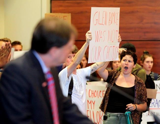 Ole Miss names chancellor despite protest ending ceremony | iNFOnews.ca