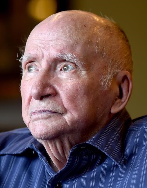 Bataan Death March survivor, artist Ben Steele dies at 98 | iNFOnews.ca