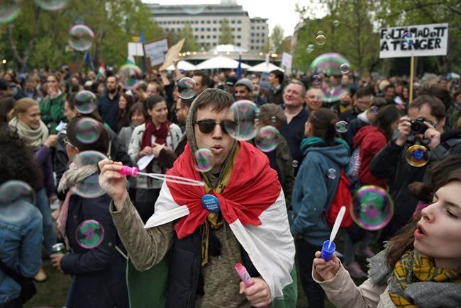 Hungarians in Budapest protest govt's 'illiberal' policies | iNFOnews.ca