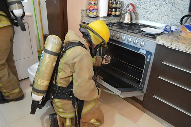 Mexico official: Iowa family died from water heater gas leak | iNFOnews.ca CP2138484003