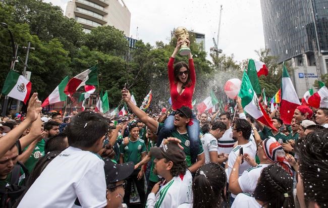 Mexican soccer fans and pride marchers mingle in celebration | iNFOnews.ca