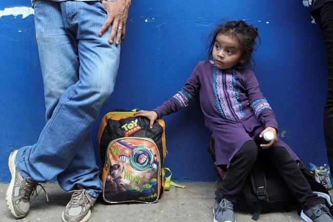 The Latest: Migrant caravan fails to arrange buses in Mexico | iNFOnews.ca