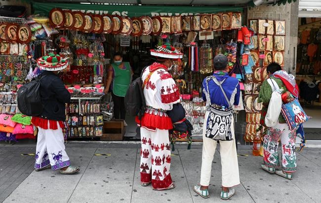 Mexico City begins reopening amid high coronavirus case load | iNFOnews.ca Mexico City begins reopening amid high coronavirus case load | iNFOnews.ca