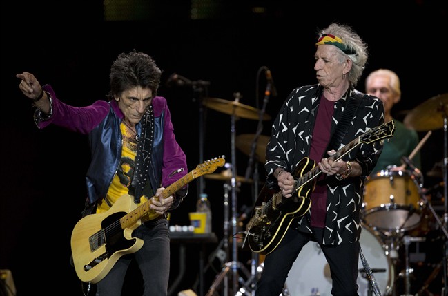 Jagger jokes about Penn-Chapo story as Stones rock Mexico | iNFOnews.ca CP36752206