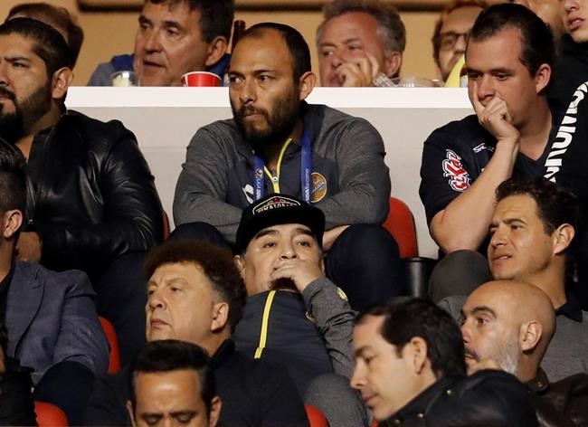 Maradona confronts fans after losing Mexico 2nd-tier final | iNFOnews.ca