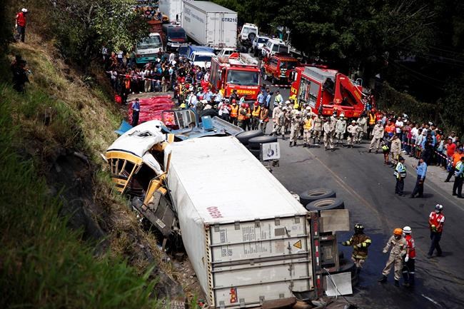 Truck and bus crash in Honduras, killing 16, injuring 34 | iNFOnews.ca CP39887873