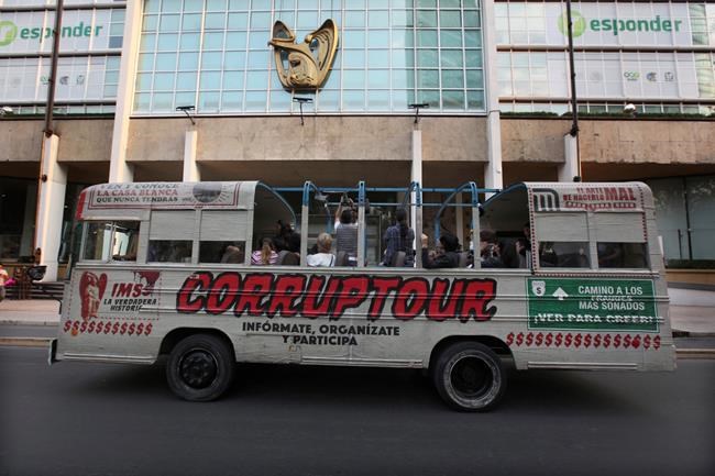 Corruption tour shines unflattering light on graft in Mexico | iNFOnews.ca