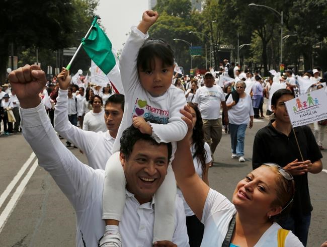 Tens of thousands march against same-sex marriage in Mexico | iNFOnews.ca