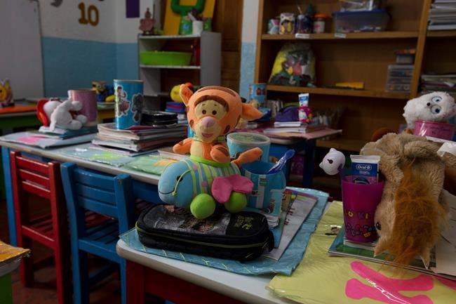 Mexico's school year to begin with instruction on television | iNFOnews.ca CP203302009